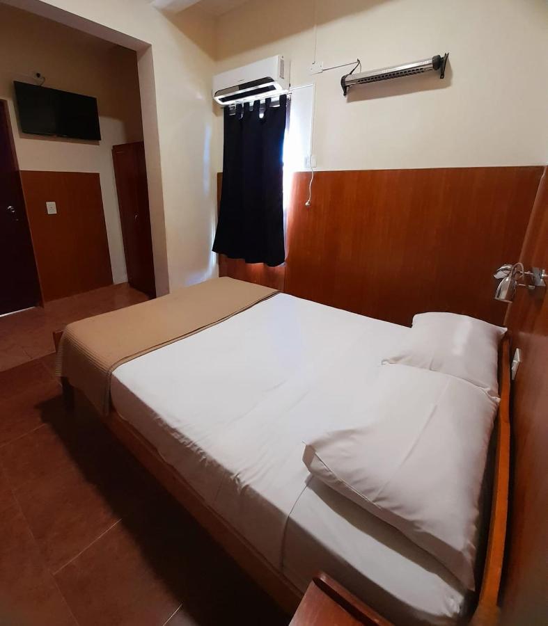 Hotel Vanderloo Посадас Екстер'єр фото
